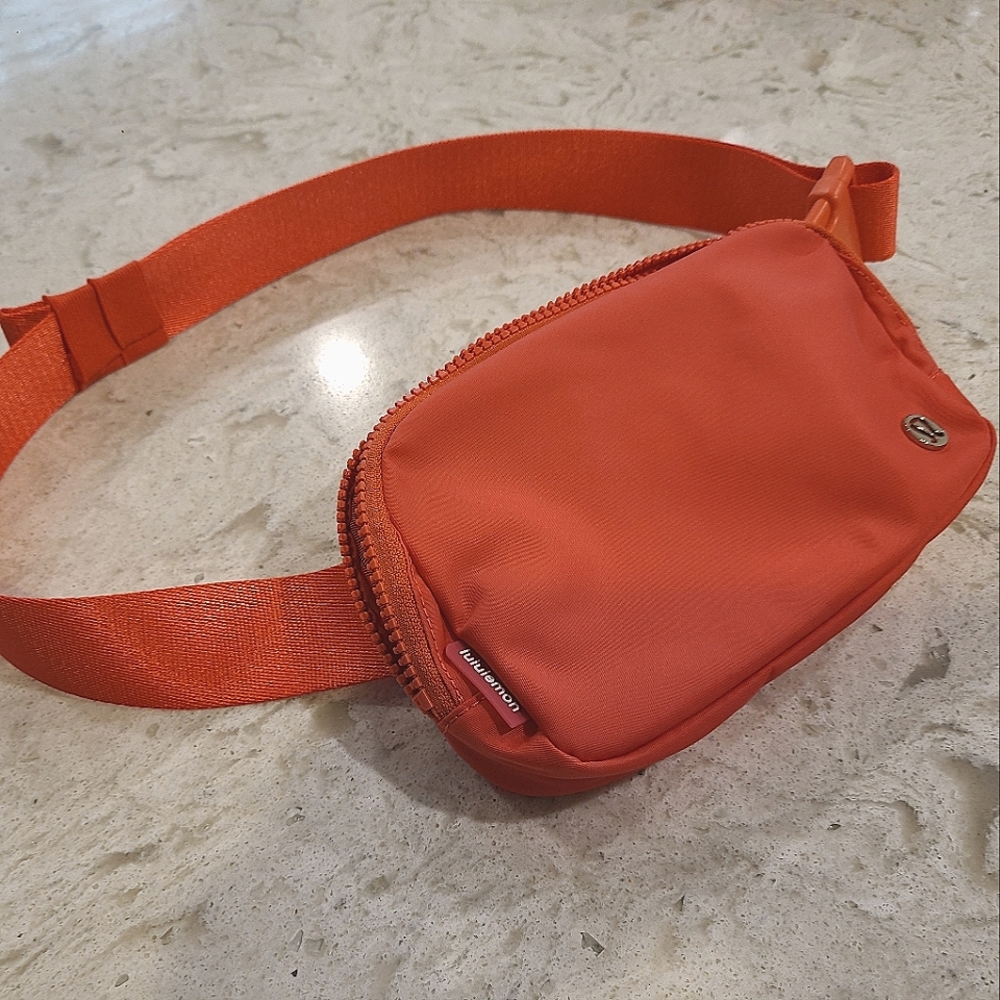 Pale Raspberry Belt Bag - Picture 3 of 5